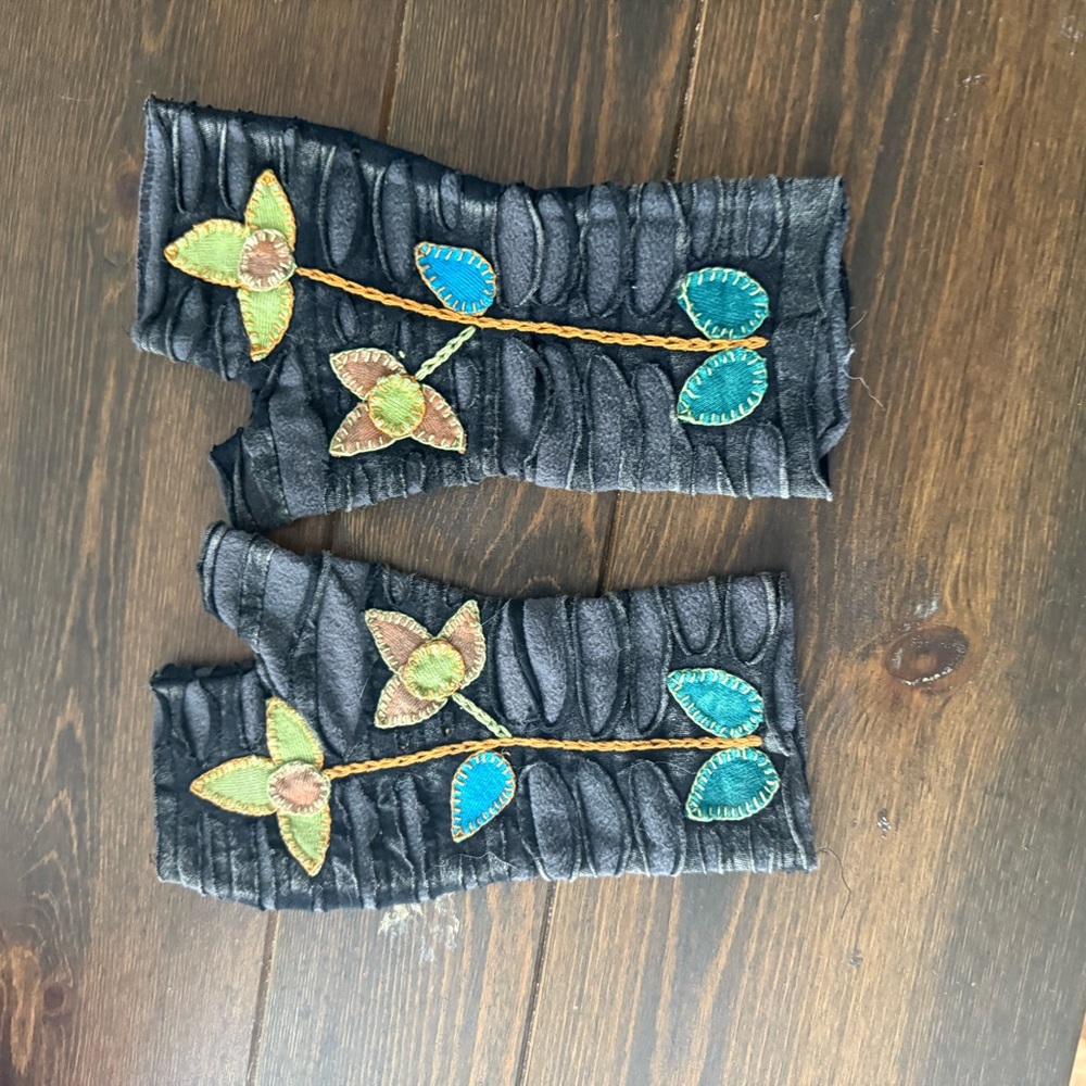 Women’s gloves